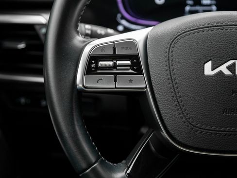 Used 2024 Kia Telluride S image 15