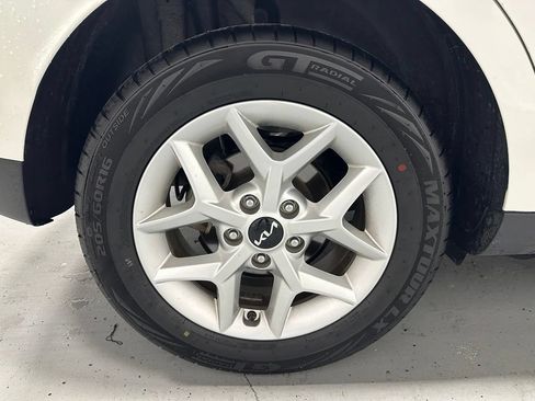 Used 2023 Kia Soul LX w/ LX Technology Package FWD image 65