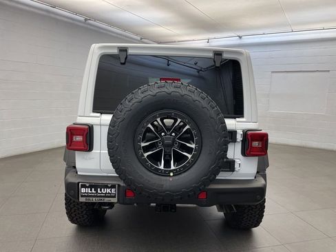 New 2026 Jeep Wrangler Unlimited Rubicon 392 image 4