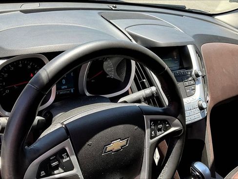 Used 2012 Chevrolet Equinox LTZ FWD image 10