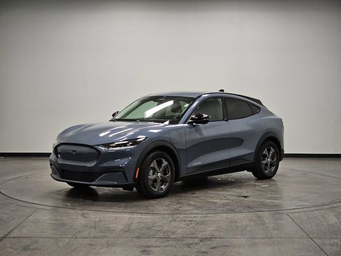 Used 2023 Ford Mustang Mach-E Select image 4