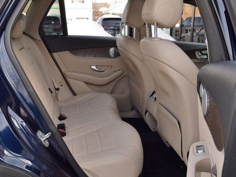 Used 2018 Mercedes-Benz GLC 300 4MATIC image 31