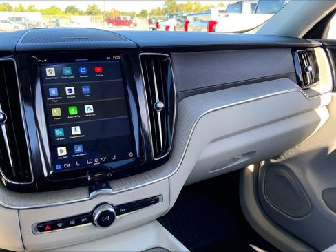 Used 2022 Volvo XC60 B5 Inscription w/ Advanced Package image 34