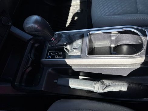 Used 2022 Toyota Tacoma SR5 image 24