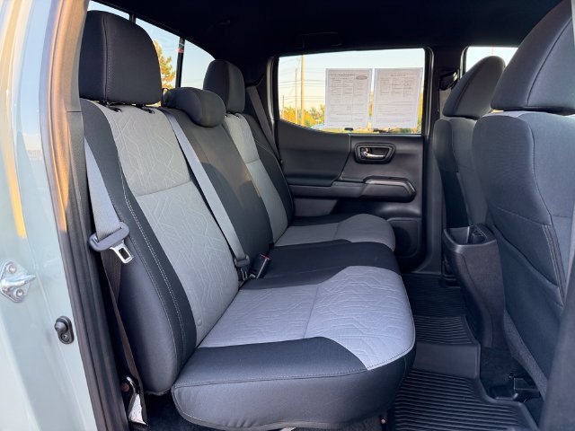 Certified 2023 Toyota Tacoma TRD Off-Road AWD/4WD image 17