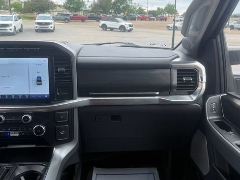 Used 2022 Ford F150 Lariat w/ Max Trailer Tow Package AWD/4WD image 20