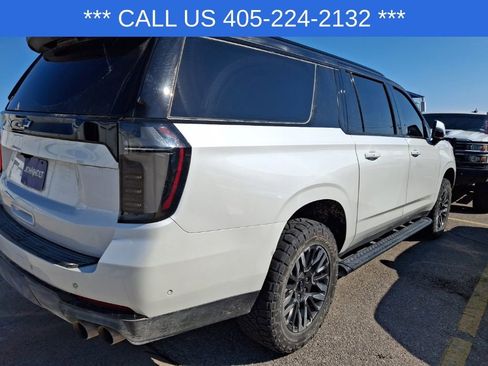 Used 2025 Chevrolet Suburban Z71 w/ Comfort Package image 16