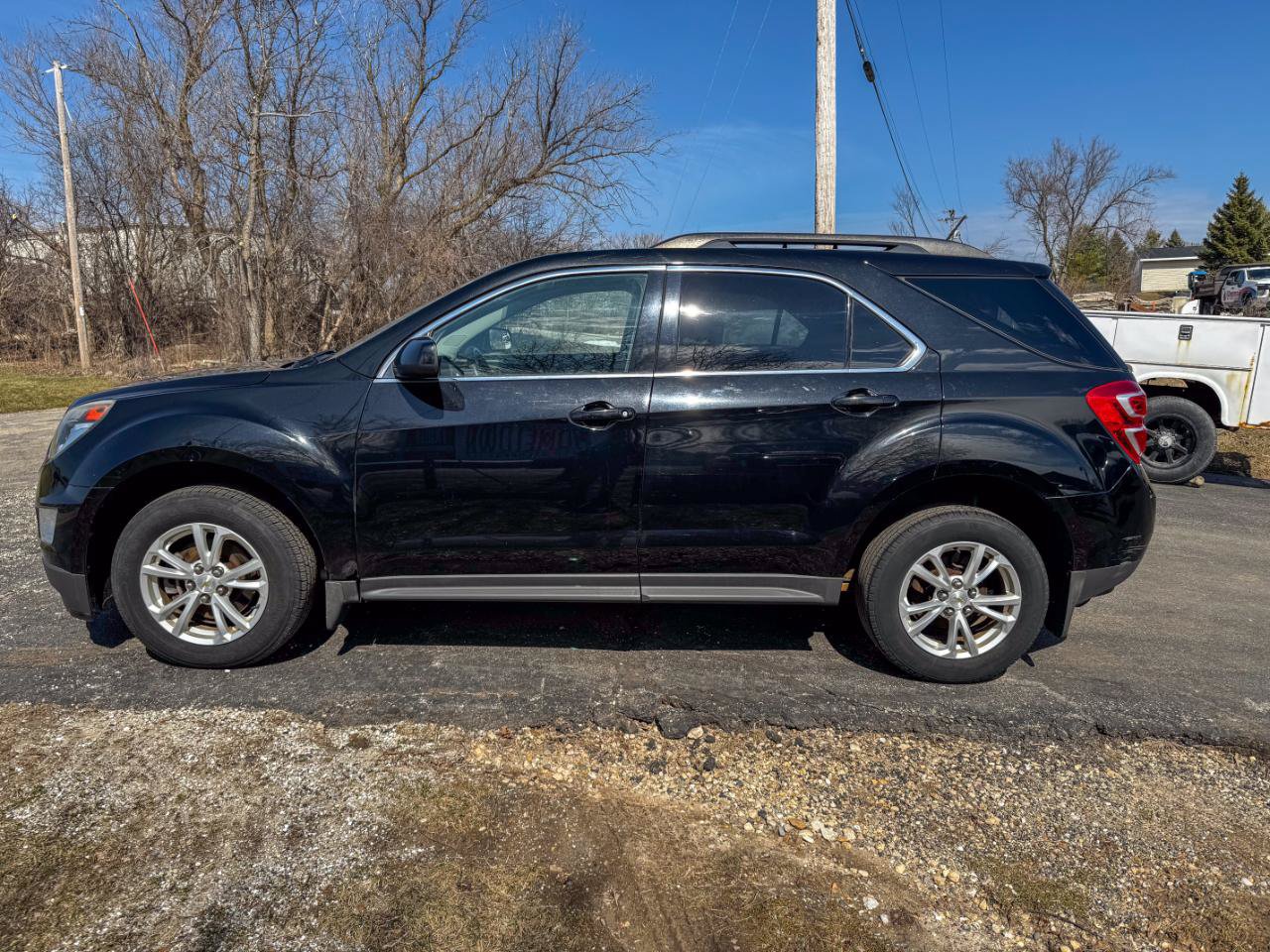 Used 2017 Chevrolet Equinox LT FWD image 6