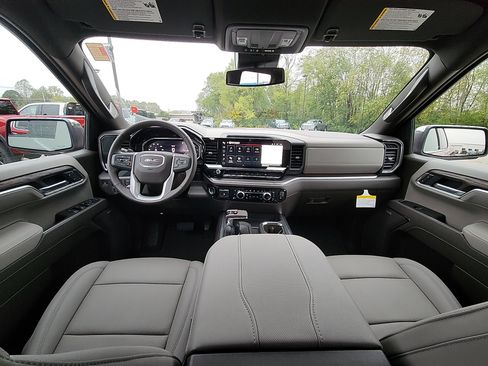 New 2026 GMC Sierra 1500 SLT w/ SLT Premium Package image 31