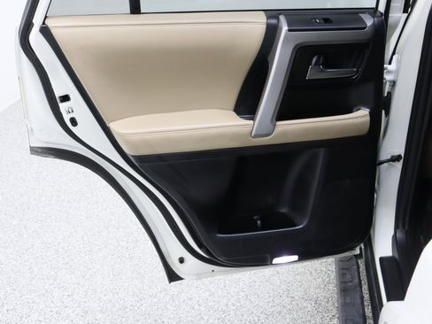 Used 2023 Toyota 4Runner SR5 Premium w/ Moonroof Package image 29