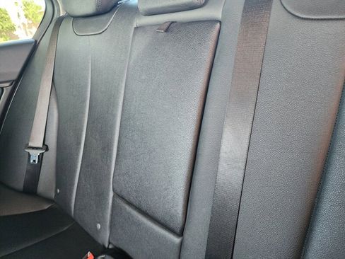 Used 2018 BMW 320i Sedan w/ Convenience Package image 71