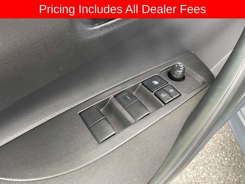Used 2023 Toyota Corolla LE FWD image 19