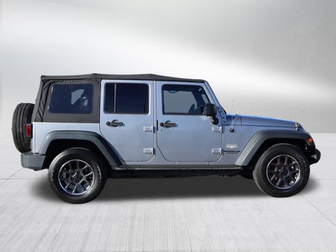Used 2013 Jeep Wrangler Unlimited Sahara w/ Dual Top Group image 8
