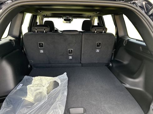 New 2025 Jeep Grand Cherokee Laredo X w/ Luxury Tech Group I image 11