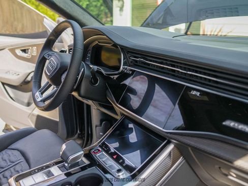 Used 2023 Audi RS Q8 AWD/4WD image 46