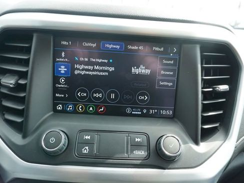 Used 2023 GMC Acadia SLT image 18