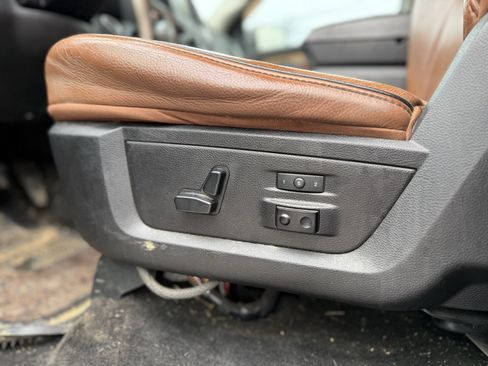 Used 2014 RAM 1500 Laramie Longhorn w/ Convenience Group image 22