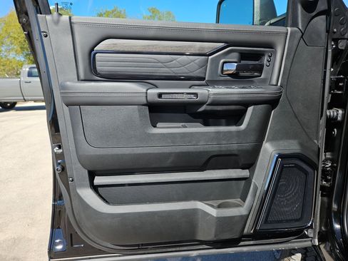 New 2026 RAM 2500 Limited image 11