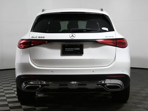 Certified 2025 Mercedes-Benz GLC 300 4MATIC image 6