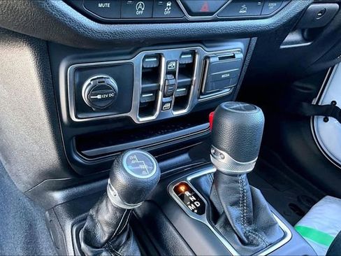 New 2026 Jeep Gladiator Sport AWD/4WD image 15