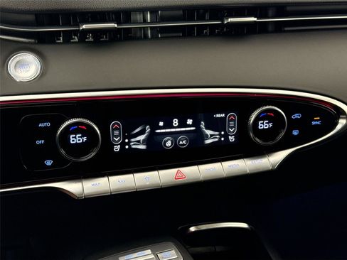 Used 2024 Genesis GV70 2.5T w/ Advanced Package AWD/4WD image 26