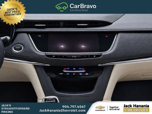 Used 2019 Cadillac XT5 FWD image 14