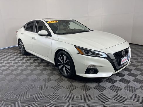 Used 2019 Nissan Altima 2.5 SV image 6
