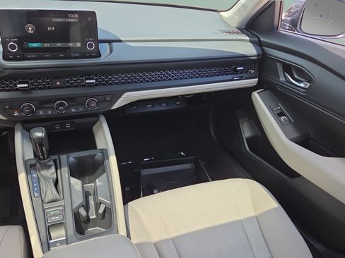 Used 2023 Honda Accord EX image 12