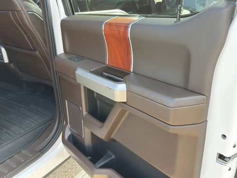 Used 2019 Ford F150 King Ranch w/ Equipment Group 601A Luxury AWD/4WD image 15