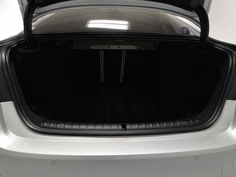 Used 2020 BMW 530i w/ Convenience Package RWD image 12