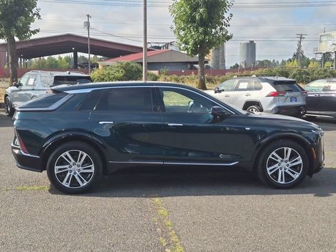 Used 2024 Cadillac Lyriq Tech AWD/4WD image 6