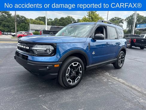 Used 2023 Ford Bronco Sport Outer Banks AWD/4WD image 2