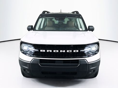 Used 2025 Ford Bronco Sport Outer Banks w/ Outer Banks Tech Package+ AWD/4WD image 2