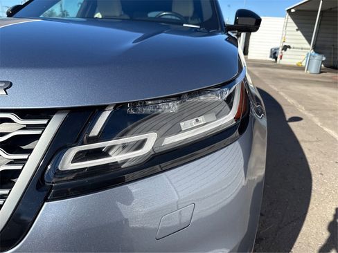 Used 2021 Land Rover Range Rover Velar R-Dynamic S image 16