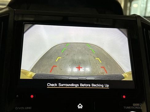 Used 2021 Subaru Crosstrek 2.5i Sport w/ Moonroof Package image 14