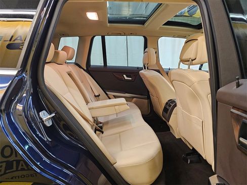 Used 2014 Mercedes-Benz GLK 350 4MATIC image 14
