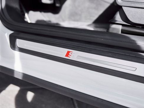 Used 2024 Audi SQ5 Premium Plus image 36