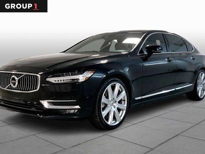 Used 2018 Volvo S90 T6 Inscription w/ Convenience Package