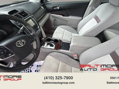 Used 2014 Toyota Camry XLE FWD image 11