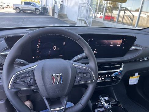 New 2026 Buick Envista Avenir image 15