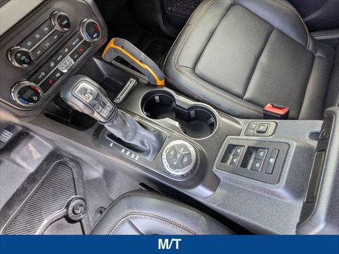 Certified 2023 Ford Bronco Badlands w/ Sasquatch Package image 16