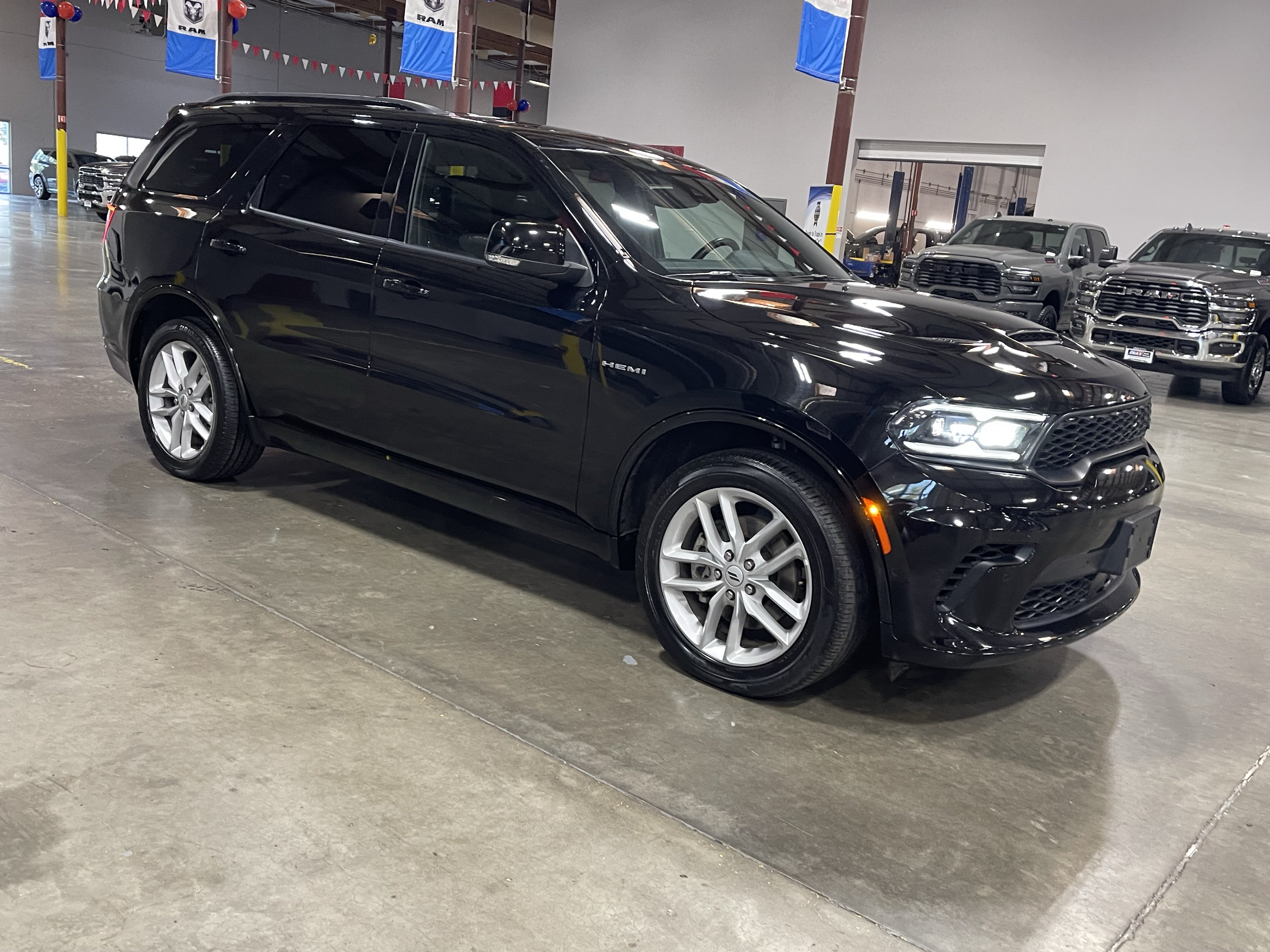 Used 2025 Dodge Durango R/T AWD/4WD image 7