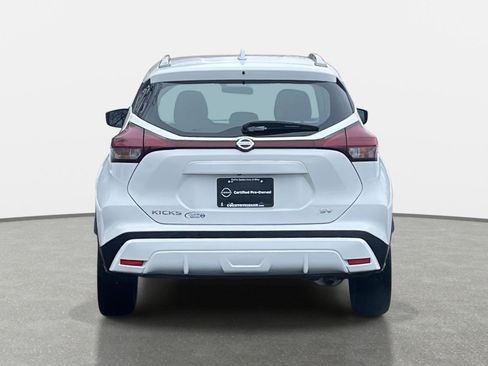 Used 2021 Nissan Kicks SV image 6