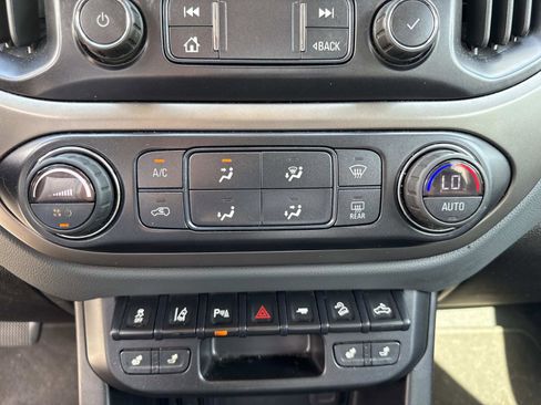 Used 2021 Chevrolet Colorado Z71 w/ Safety Package RWD image 25