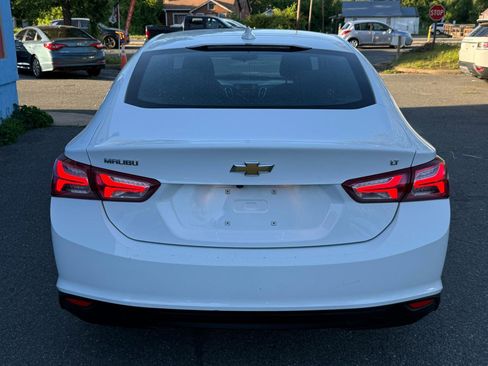 Used 2022 Chevrolet Malibu LT FWD image 6