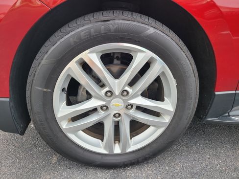 Used 2018 Chevrolet Equinox Premier FWD image 8