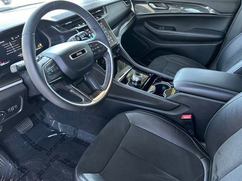Certified 2023 Jeep Grand Cherokee Altitude RWD image 10