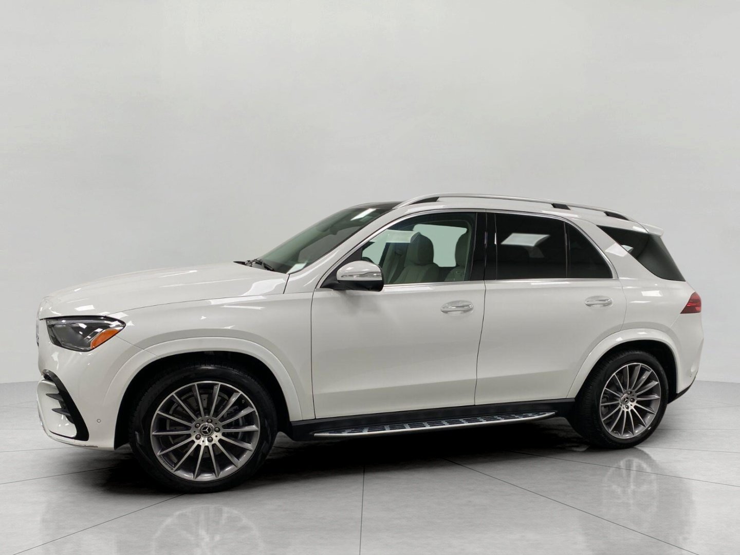 Certified 2026 Mercedes-Benz GLE 450 4MATIC image 9