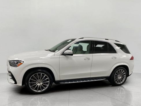 Certified 2026 Mercedes-Benz GLE 450 4MATIC image 9