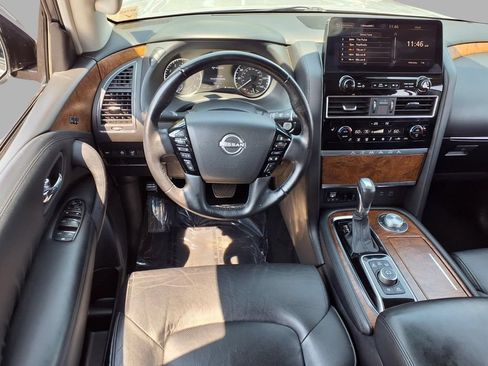 Used 2024 Nissan Armada SL w/ Captain's Chairs Package AWD/4WD image 4